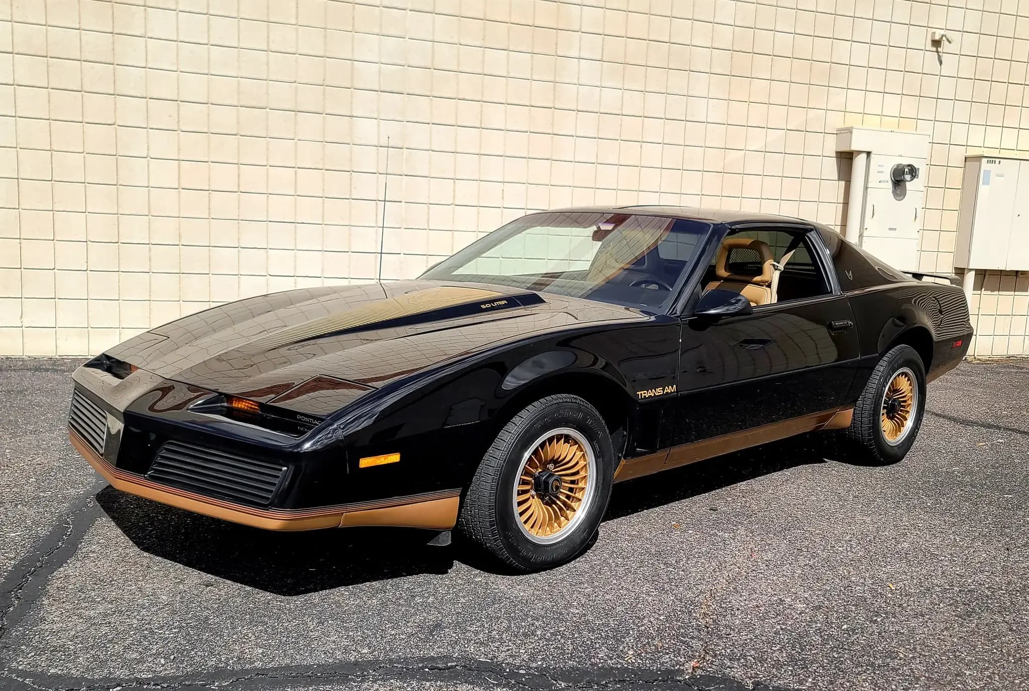 1983 Pontiac Firebird Trans Am sold for $17,000
