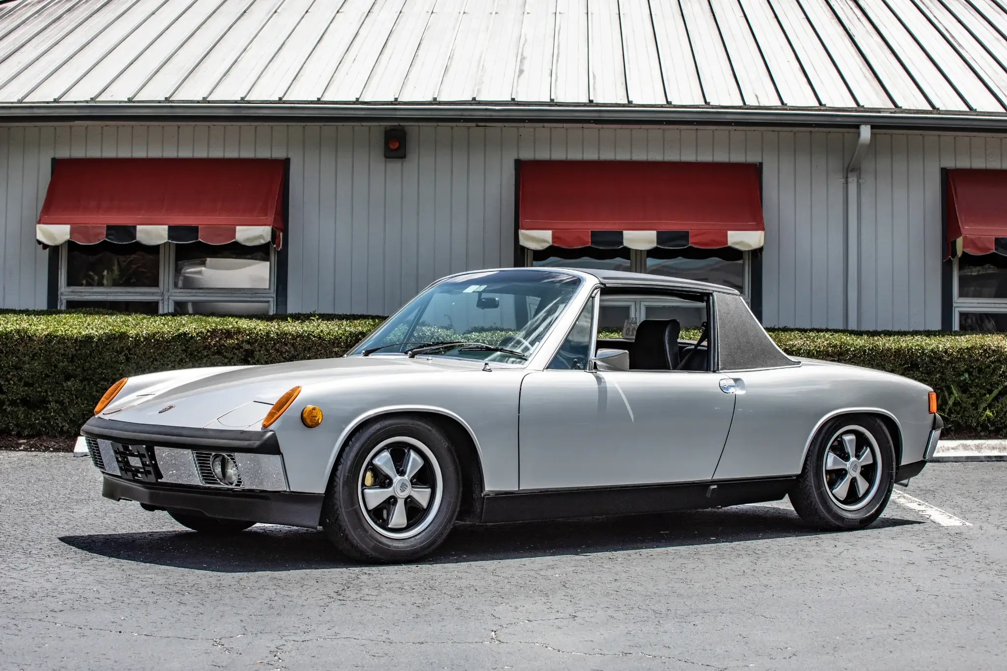 1970 Porsche 914-6 sold for $65,000