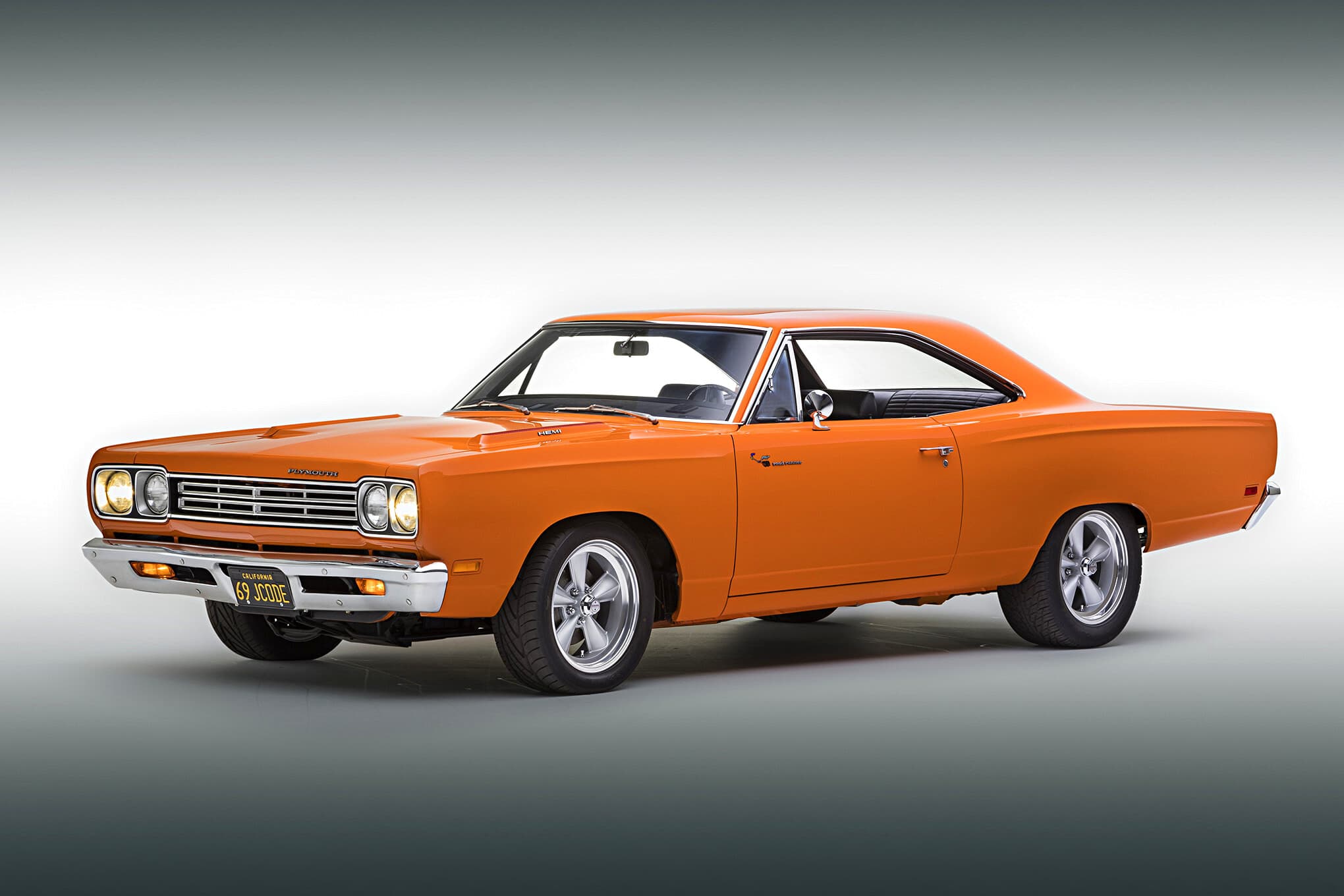 1969 Plymouth Road Runner HEMI sold for $178,000