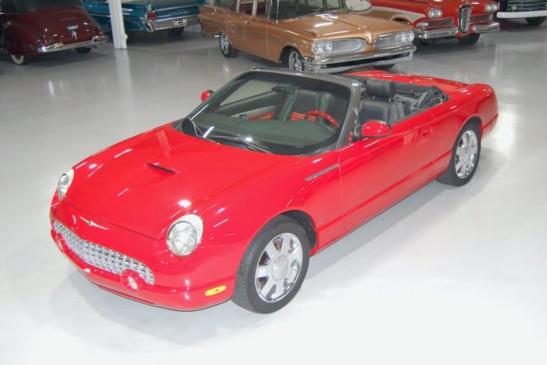 2002 Ford Thunderbird Convertible sold for $10,395