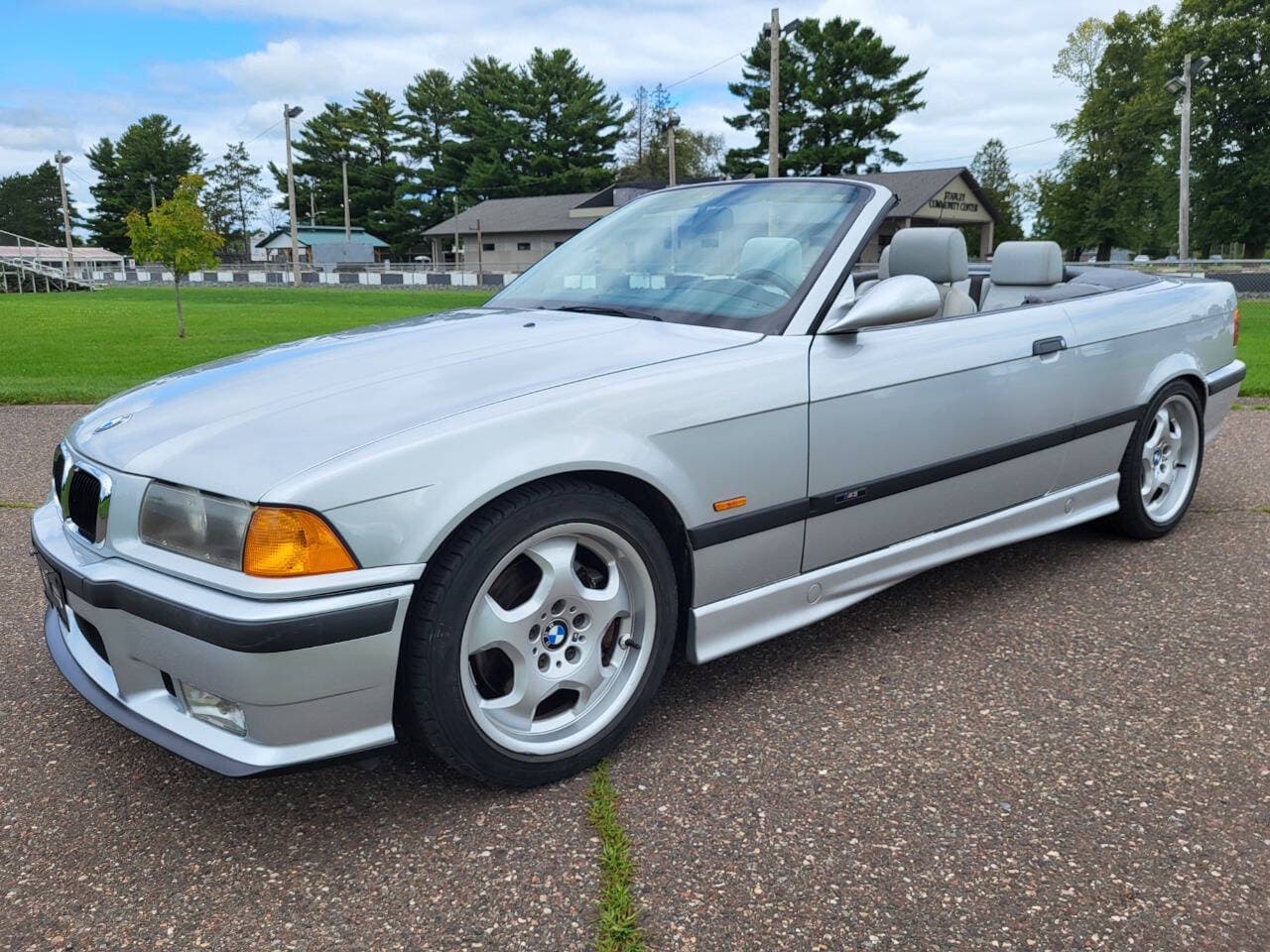 1998 BMW M3 Convertible sold for $8,715