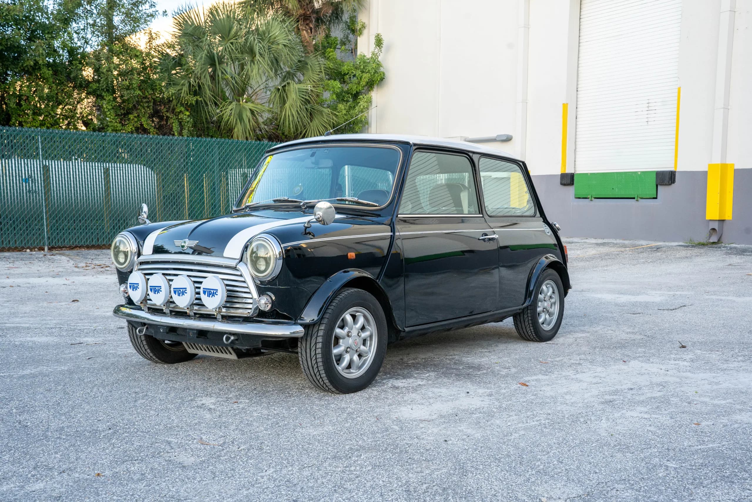 1997 Mini Cooper Saloon sold for $21,000