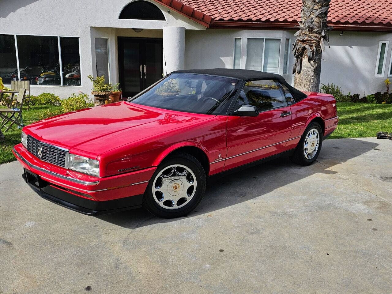 1993 Cadillac Allante Convertible sold for $7,350