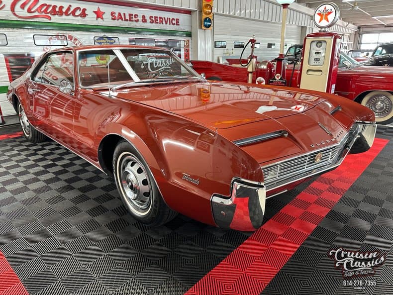 1966 Oldsmobile Toronado sold for $30,445