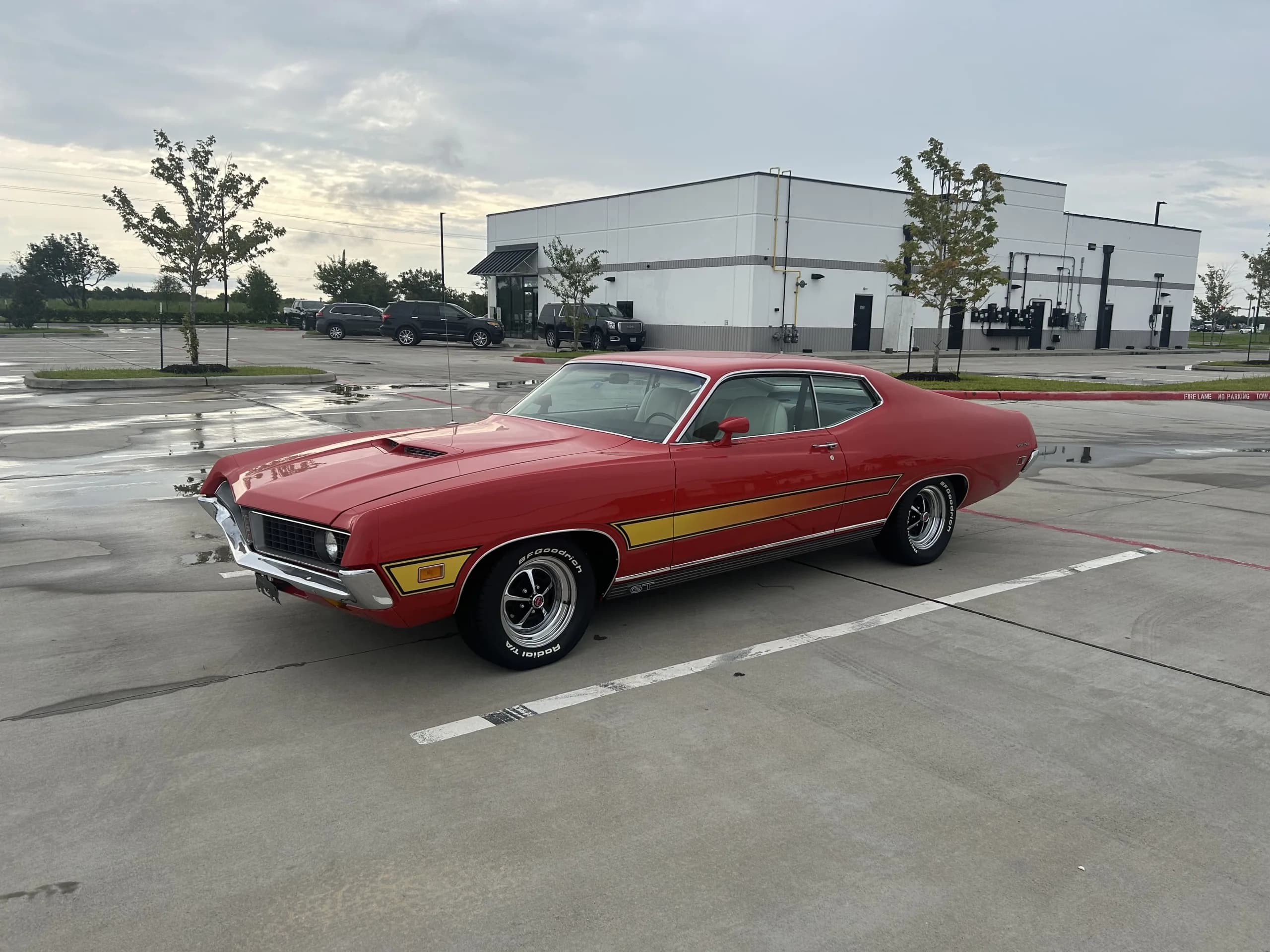 1971 Ford Torino GT sold for $31,500