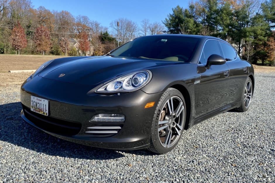 2010 Porsche Panamera sold for $12,272