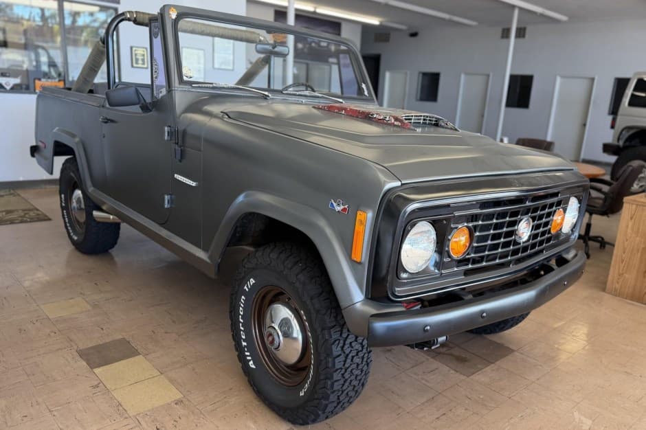 1972 Jeep Jeepster Commando sold for $11,600