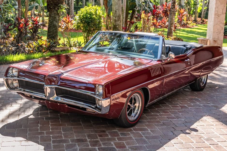 1967 Pontiac Catalina sold for $35,007