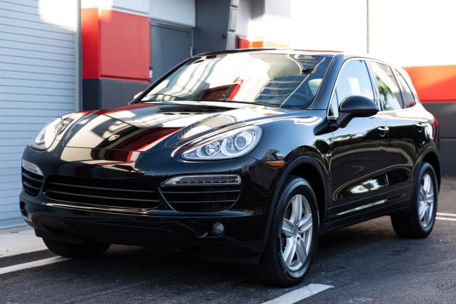 2014 Porsche 958 Cayenne (2011-2018) sold for $22,500