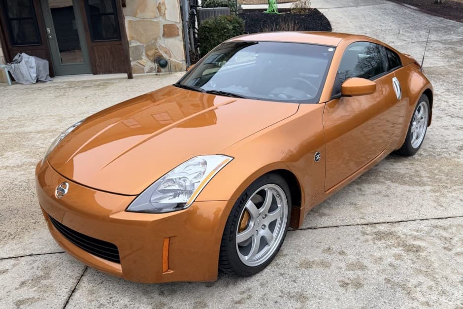 2003 Nissan 350Z sold for $18,250