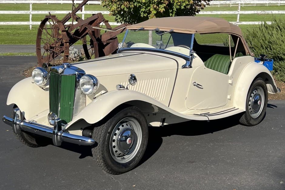 1953 MG TD sold for $22,000