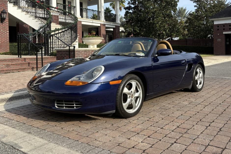 2001 Porsche 986 Boxster sold for $14,500