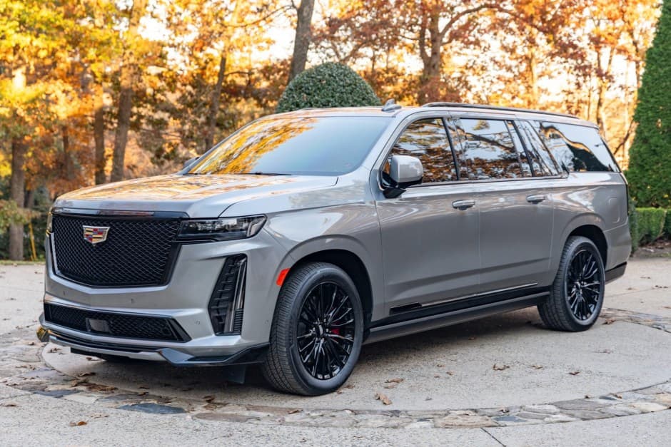 2023 Cadillac Escalade T1XL (2021-) sold for $118,500