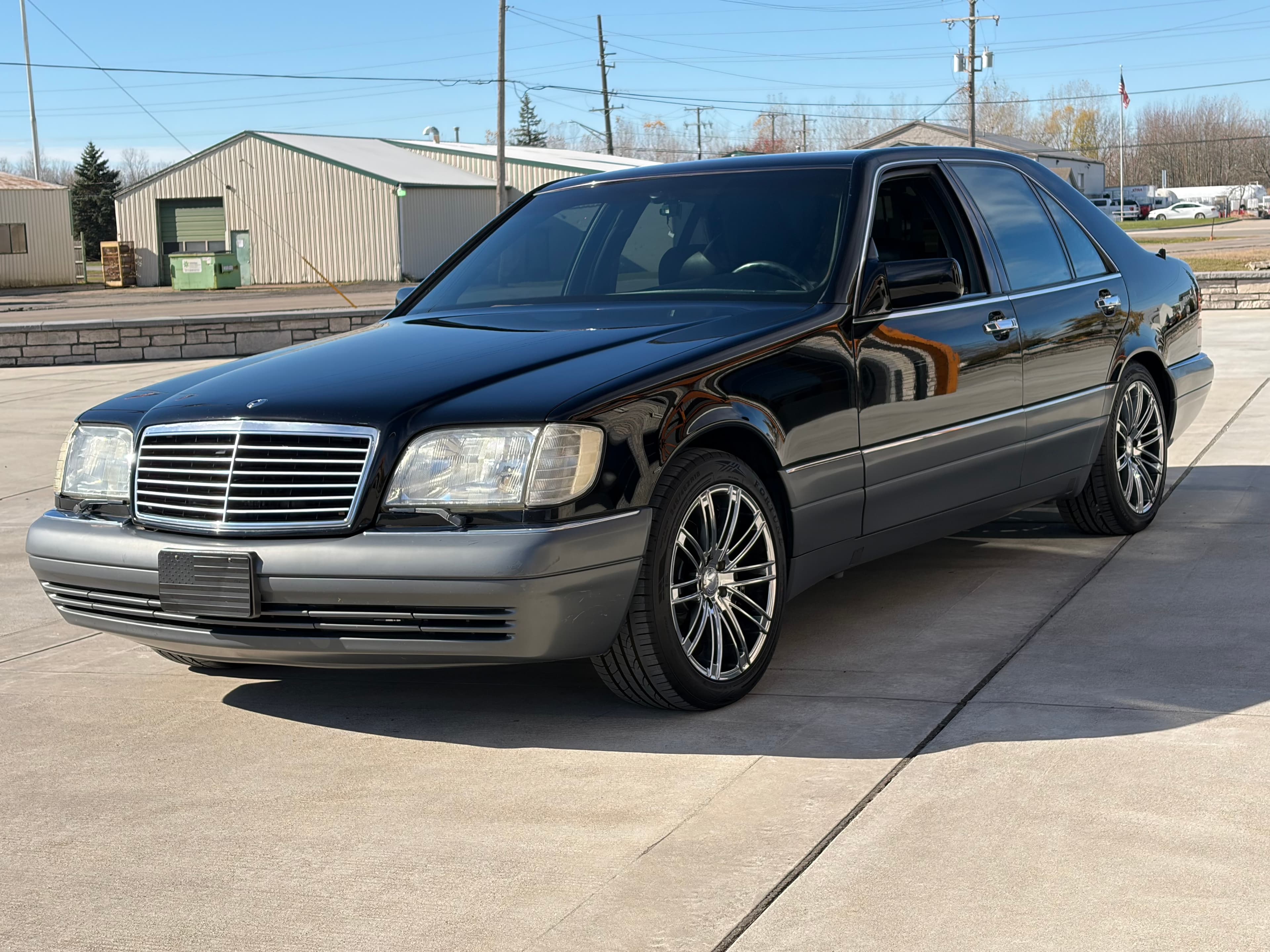 1995 Mercedes-Benz S320 sold for $4,800