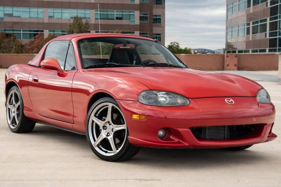 2004 Mazda NB MX-5 Miata sold for $16,750