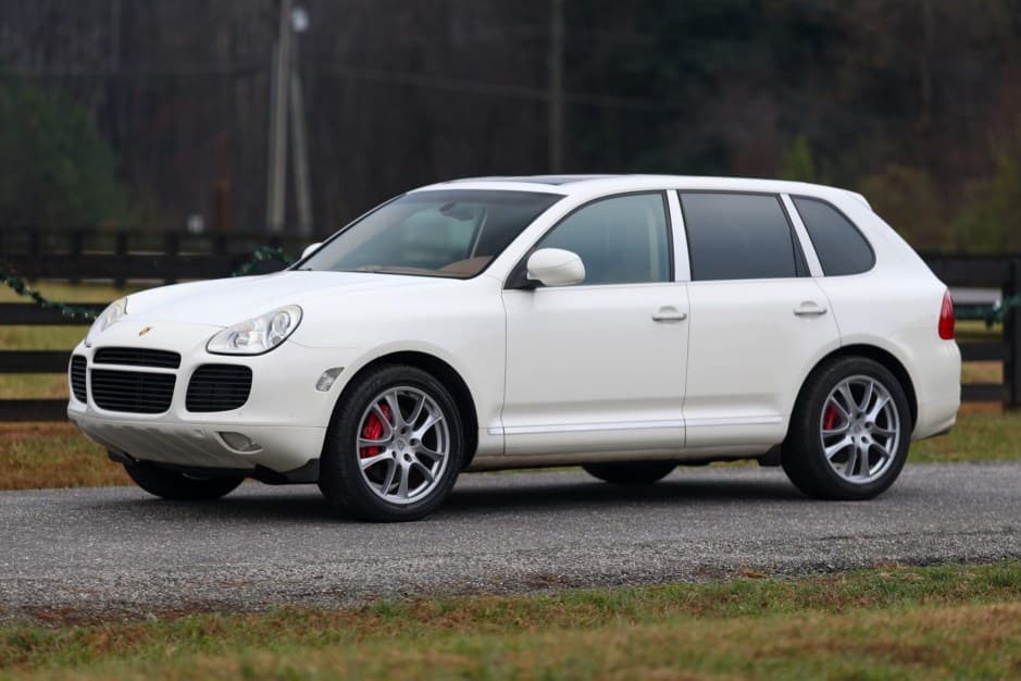 2005 Porsche 955/957 Cayenne (2003-2010) sold for $9,750