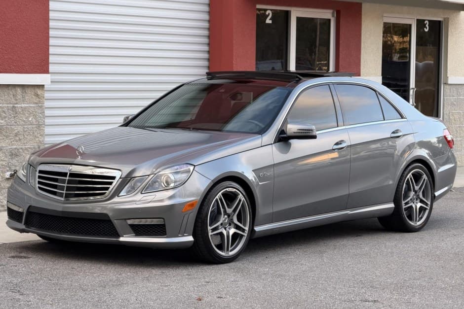 2011 Mercedes-Benz W212 E-Class AMG sold for $15,558
