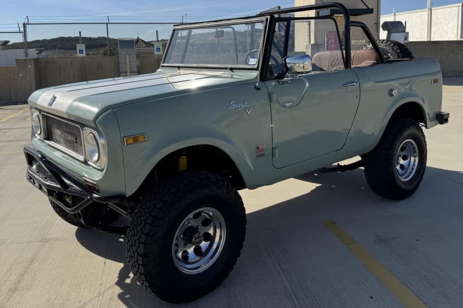 1971 International Harvester Scout 800B sold for $50,000