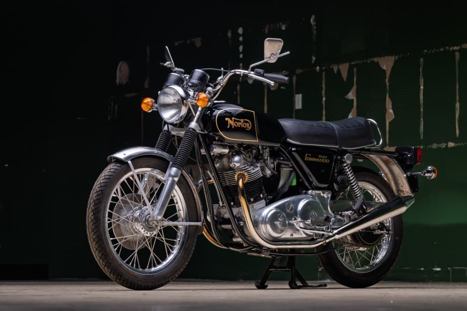 1973 Norton Commando sold for $14,600