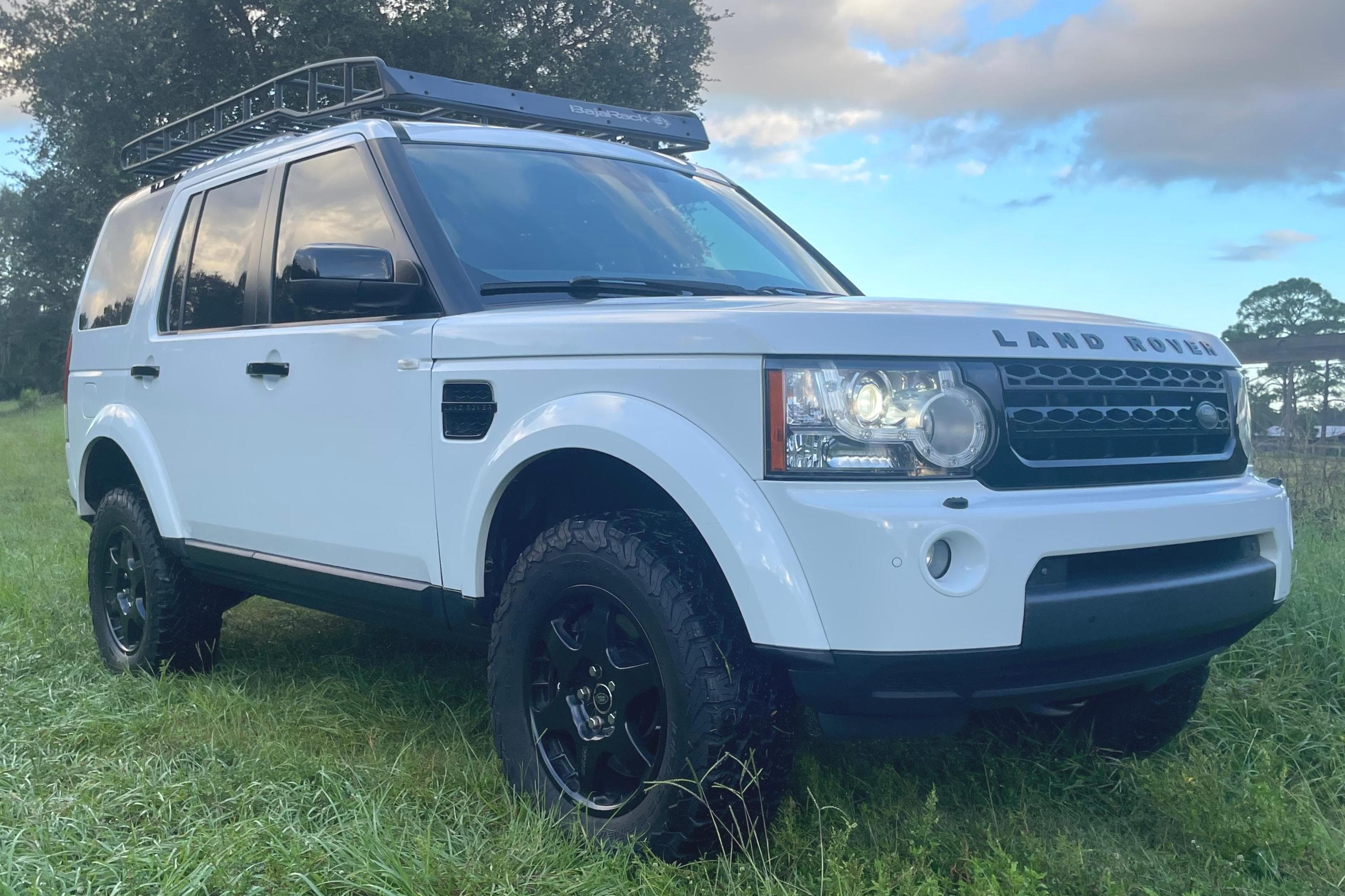 2013 Land Rover LR4 sold for $9,500