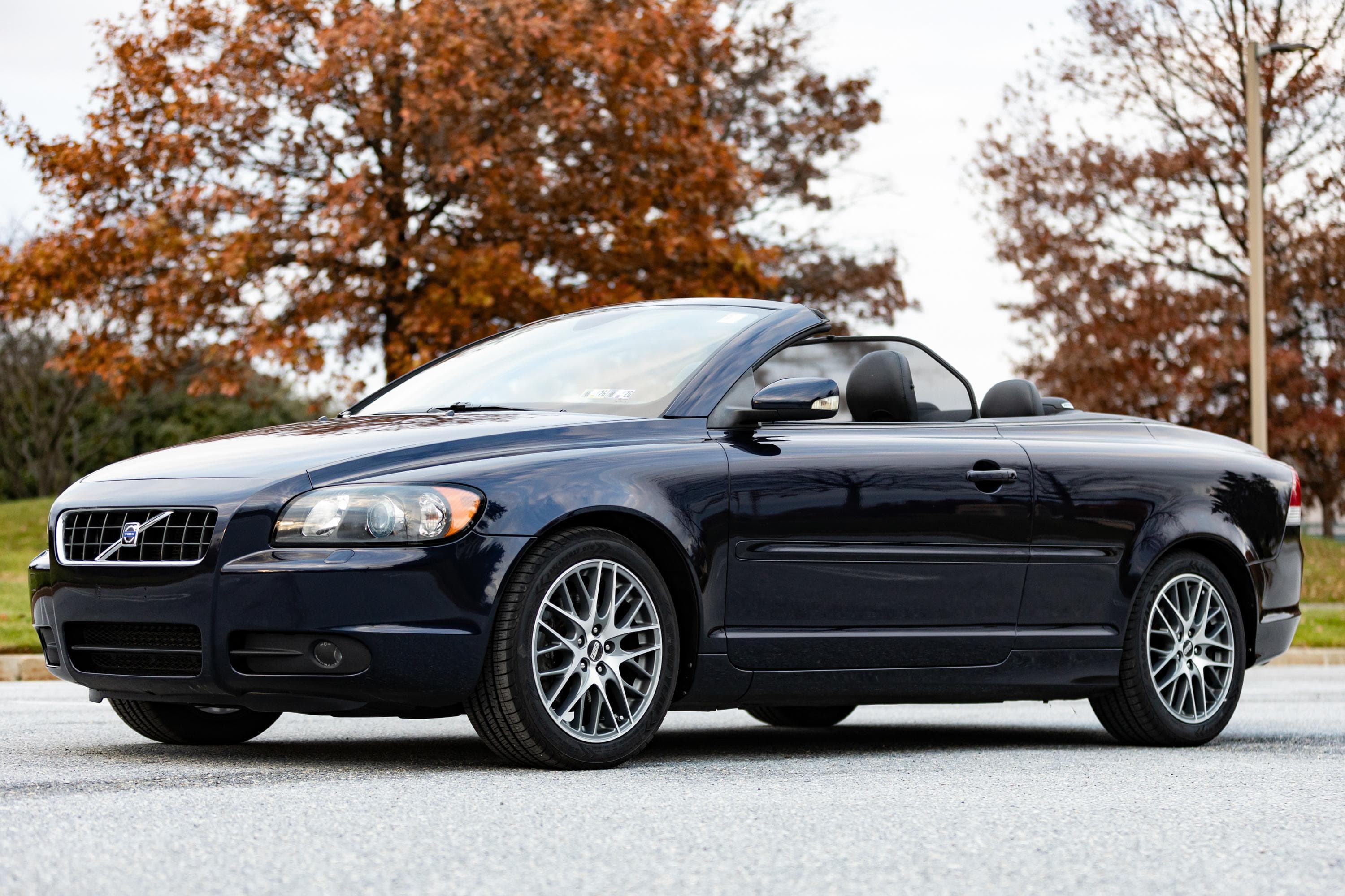 2007 Volvo C70 sold for $9,198