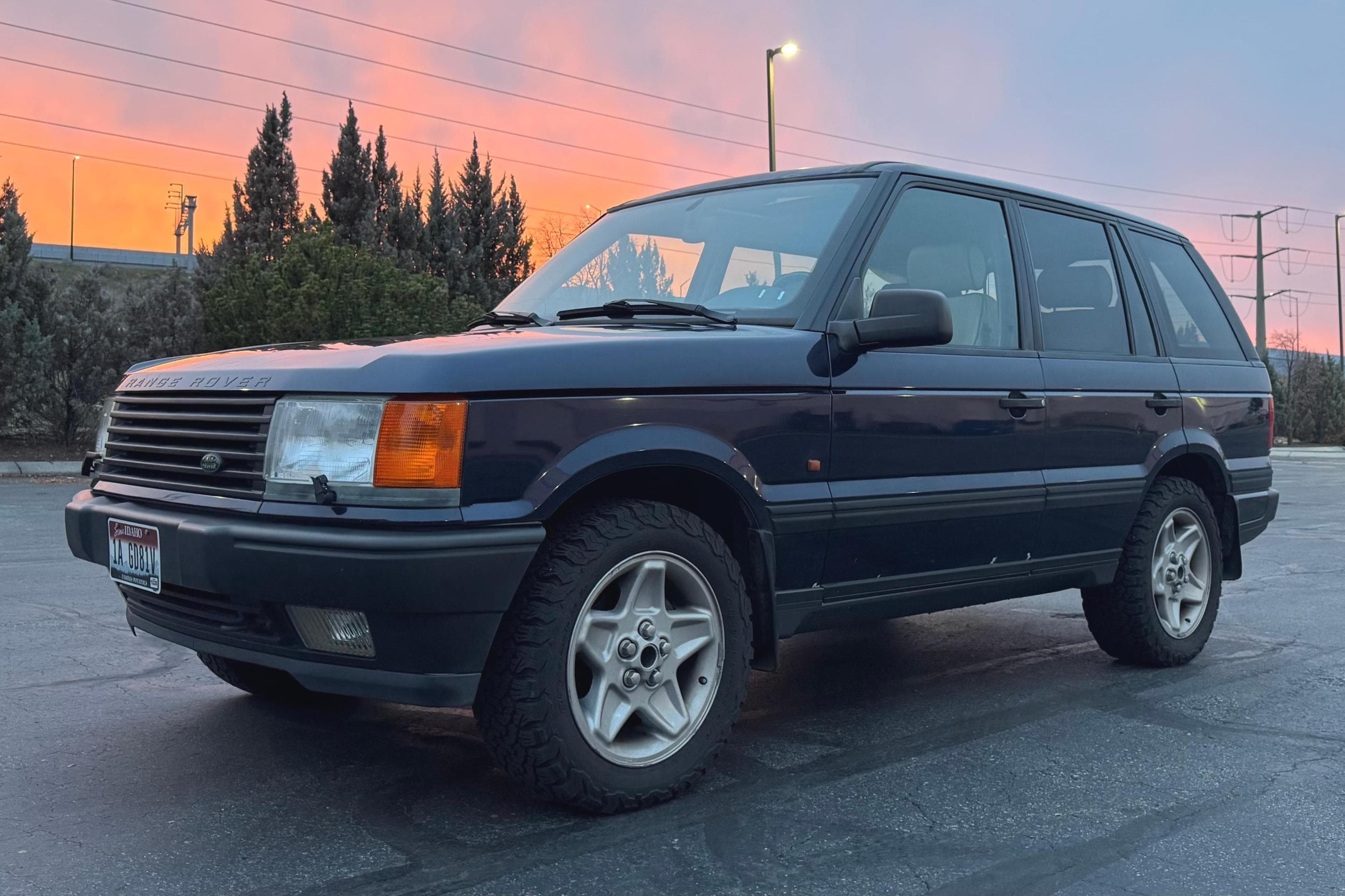 1998 Land Rover Range Rover sold for $2,650