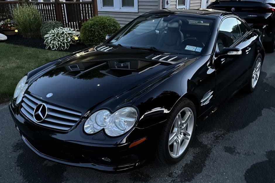 2006 Mercedes-Benz R230 SL sold for $11,000