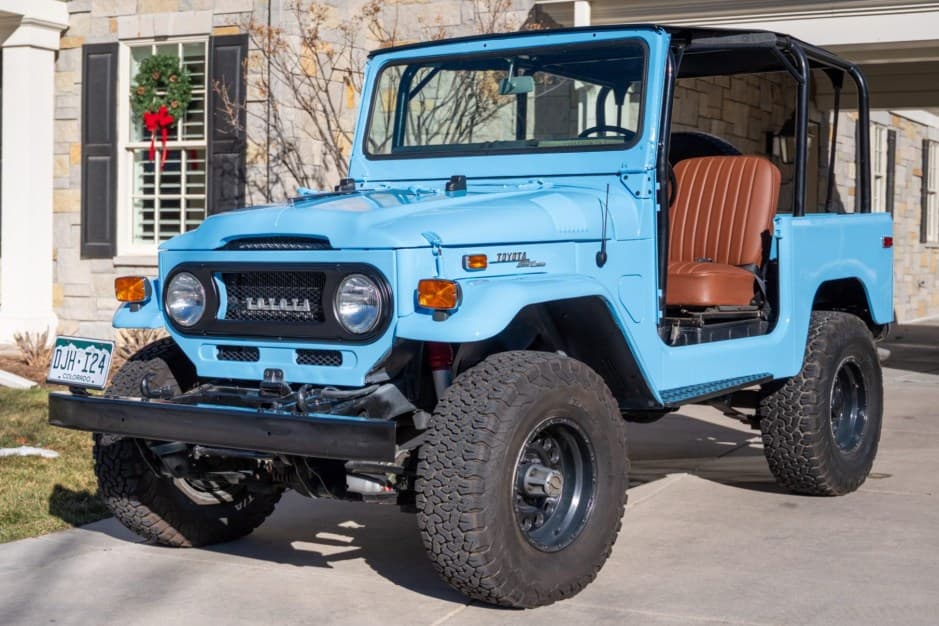 1971 Toyota Land Cruiser FJ40 sold for $20,000