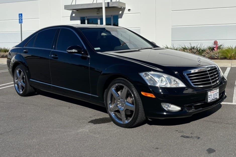 2007 Mercedes-Benz W221 S-Class sold for $6,350