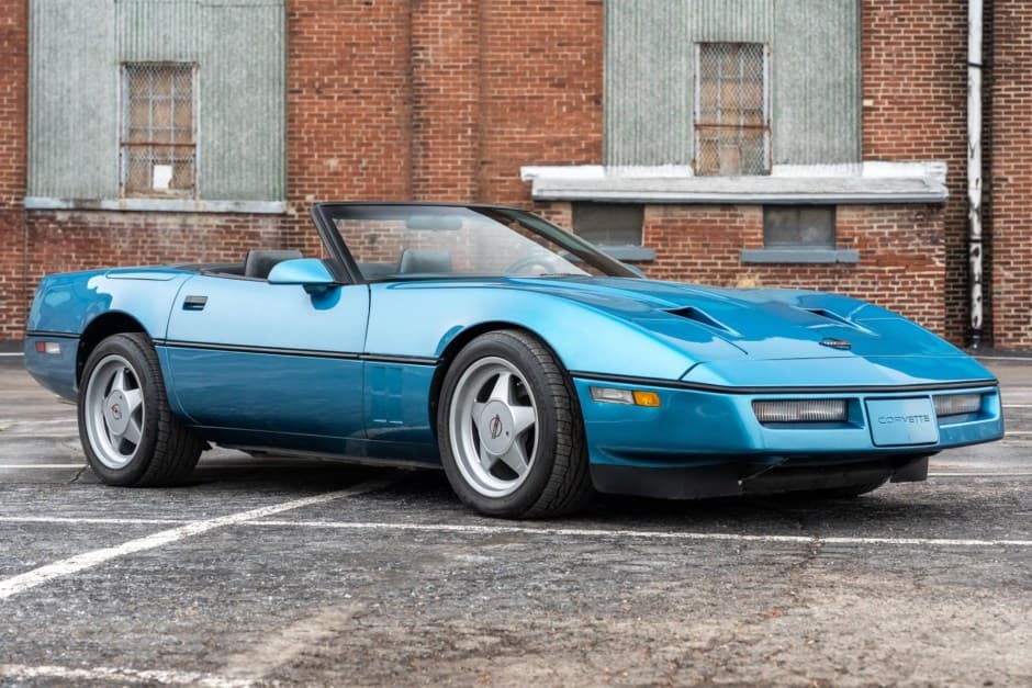 1987 Chevrolet Corvette C4 Callaway sold for $22,250