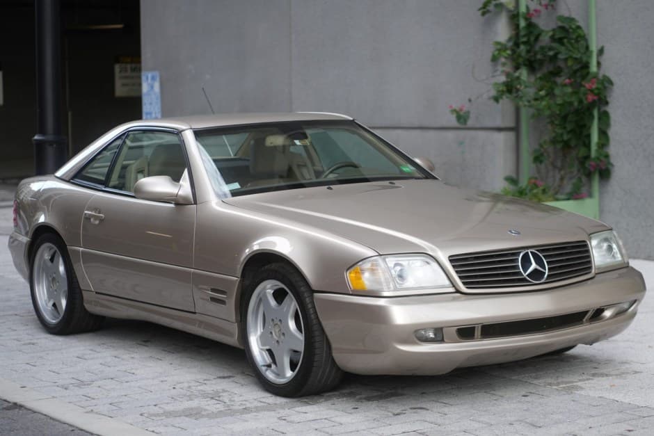 2001 Mercedes-Benz R129 SL sold for $14,400