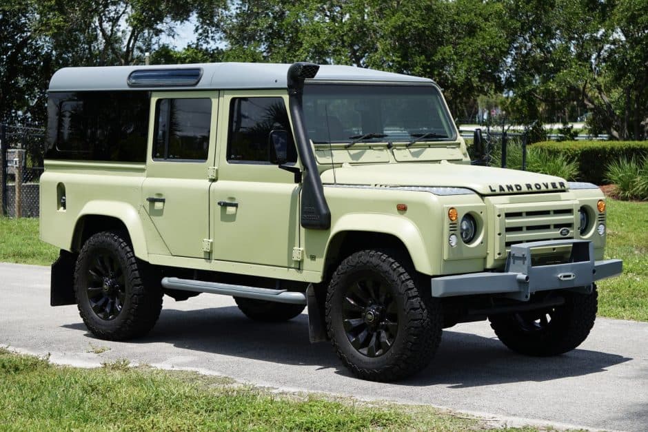 1999 Land Rover 110 / Defender 110 (Euro Spec) sold for $30,500