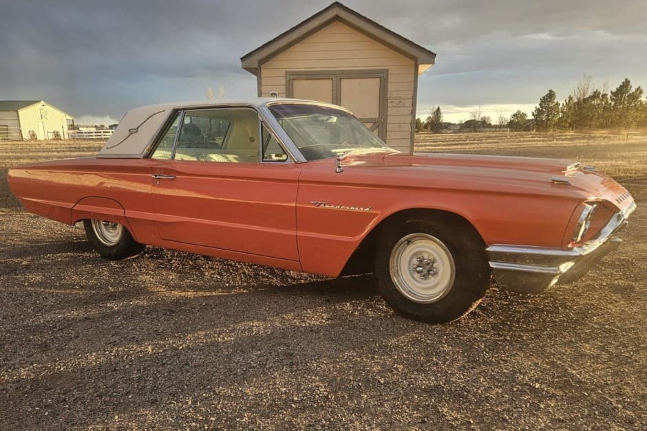 1964 Ford Thunderbird (1964-1966) sold for $8,400