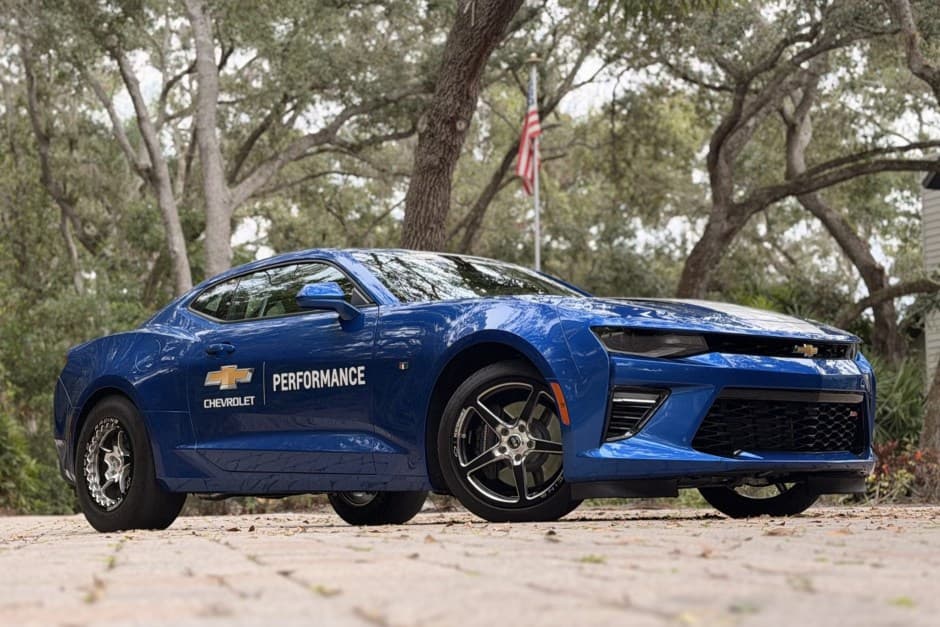 2018 Chevrolet Camaro (6th Generation – 2016-2024) sold for $27,750
