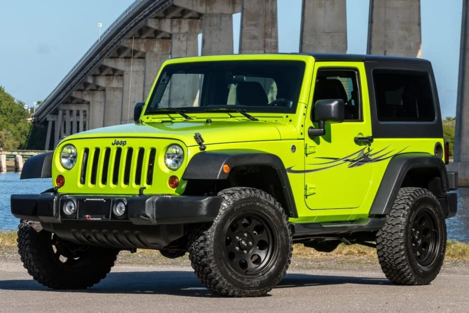 2012 Jeep Wrangler JK (2007-2018) sold for $15,500