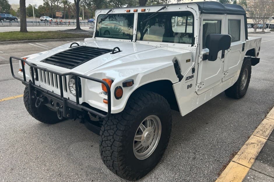 2001 Hummer H1 sold for $60,000