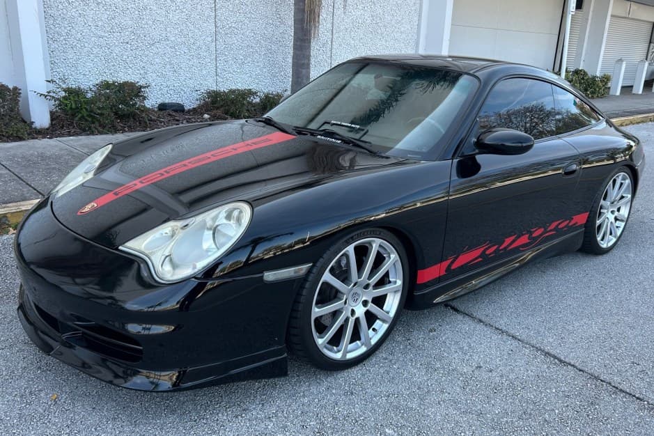 2002 Porsche 996 911 Carrera Targa sold for $32,500