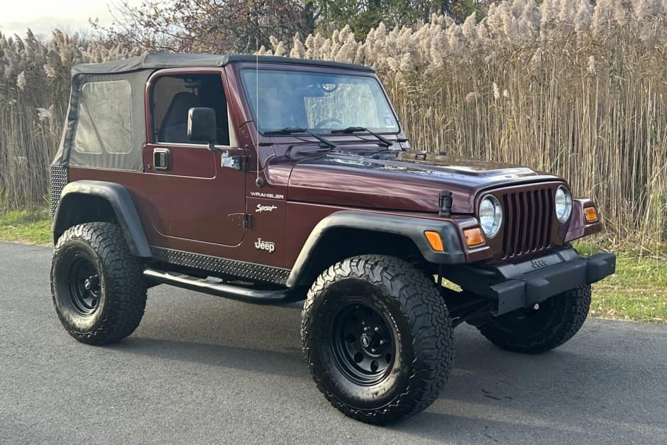 2002 Jeep Wrangler TJ (1997-2006) sold for $9,300