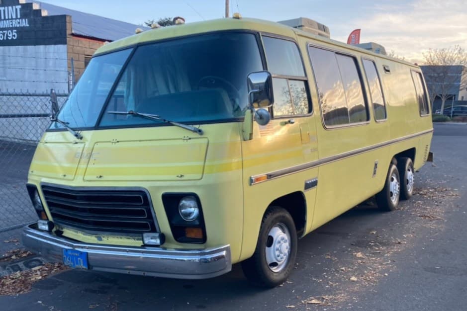 1973 GMC Motorhome sold for $7,000