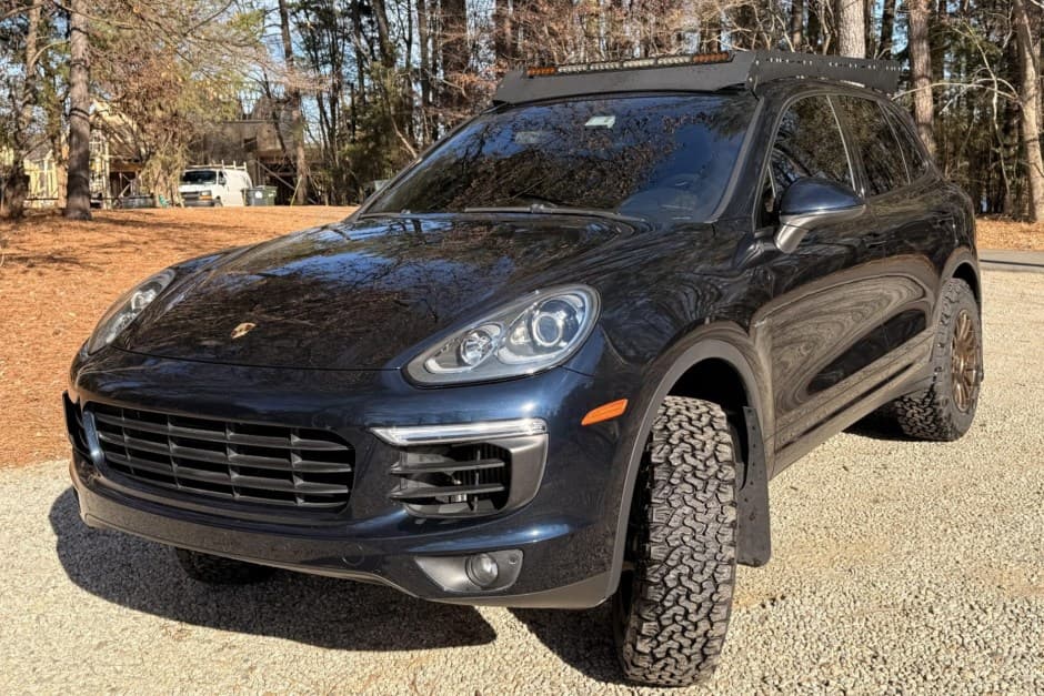2015 Porsche 958 Cayenne (2011-2018) sold for $28,950