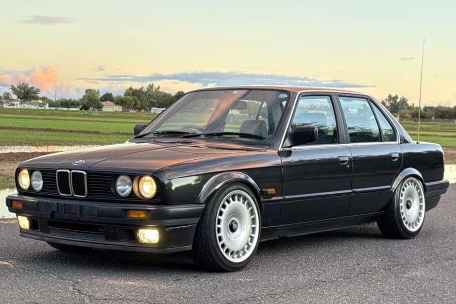 1991 BMW E30 3-Series Sedan sold for $8,995