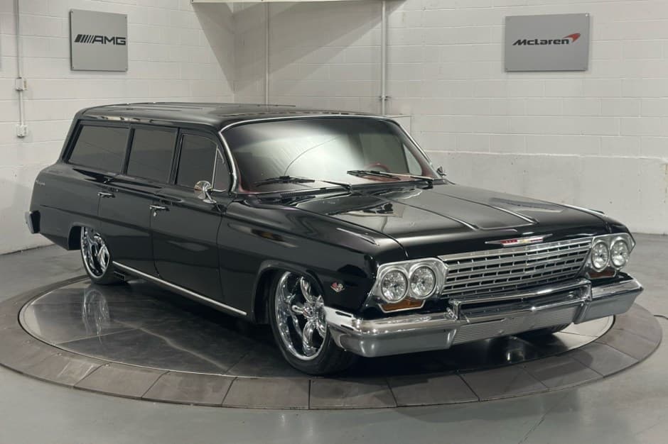 1962 Chevrolet Biscayne sold for $32,450