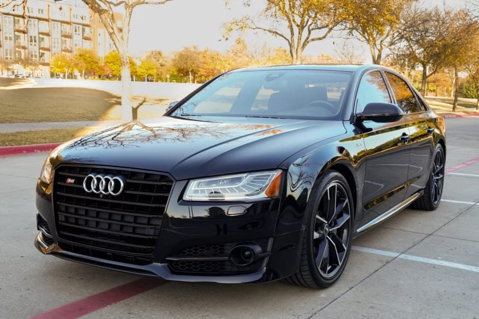 2017 Audi S8 sold for $57,555