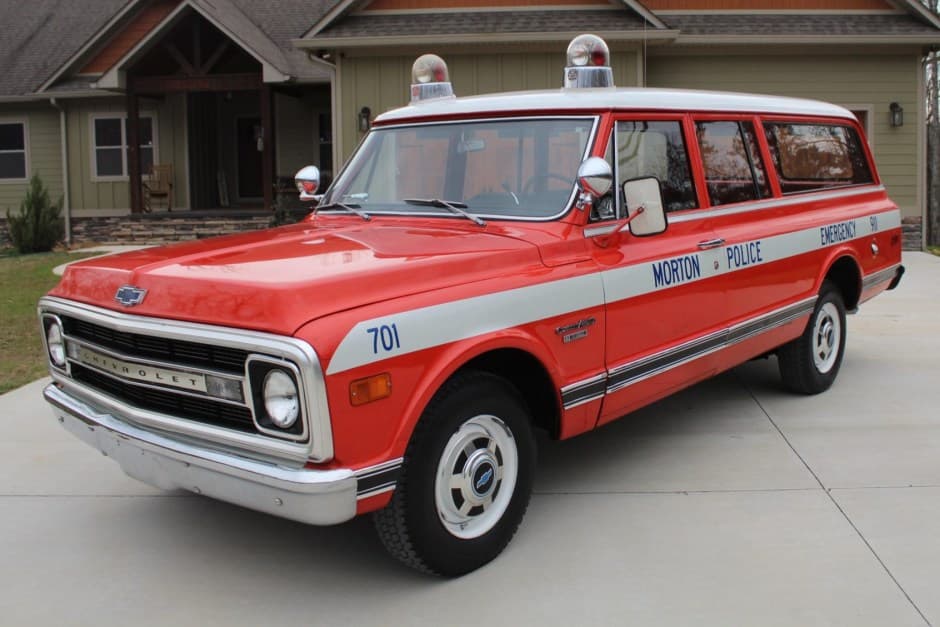 1970 Chevrolet Suburban (1967-1972) sold for $27,250