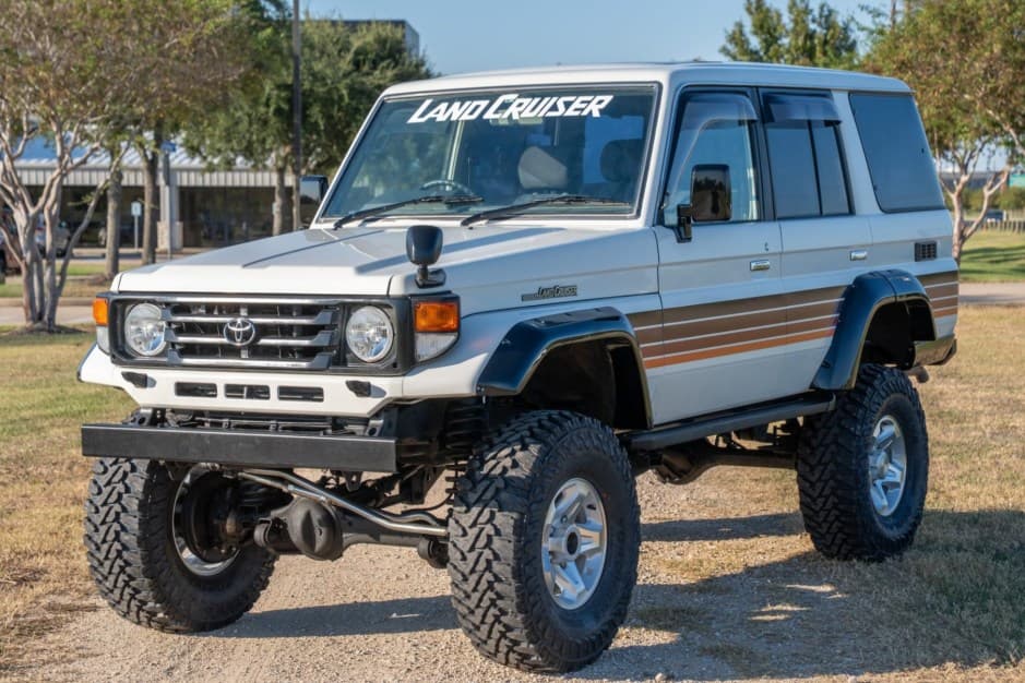 2000 Toyota Land Cruiser 70-Series sold for $30,000