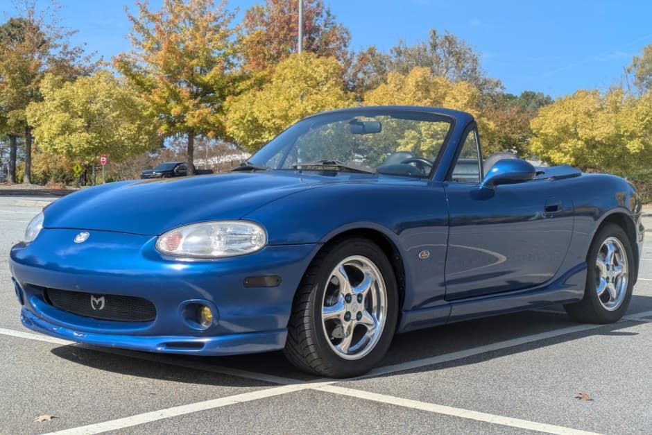 1999 Mazda NB MX-5 Miata sold for $12,500