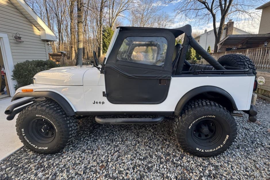 1984 Jeep CJ-7 sold for $11,000