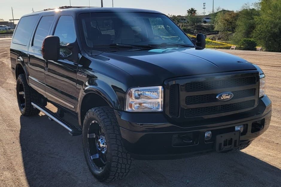 2005 Ford Excursion sold for $45,000