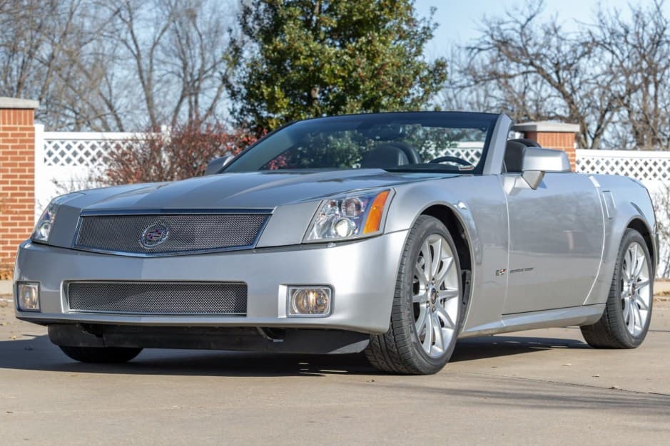 2006 Cadillac XLR sold for $34,000