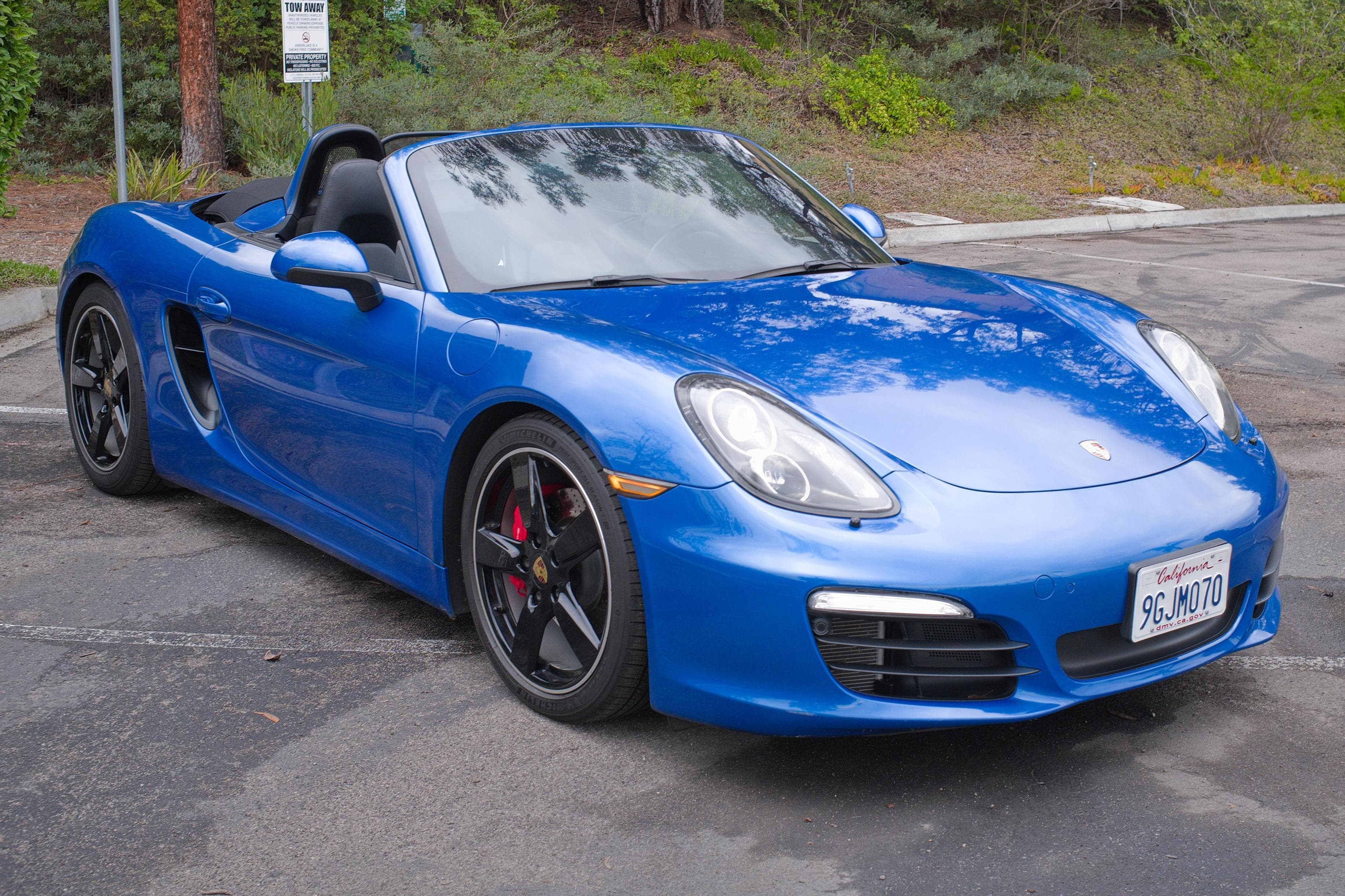 2016 Porsche 981 Boxster sold for $47,500